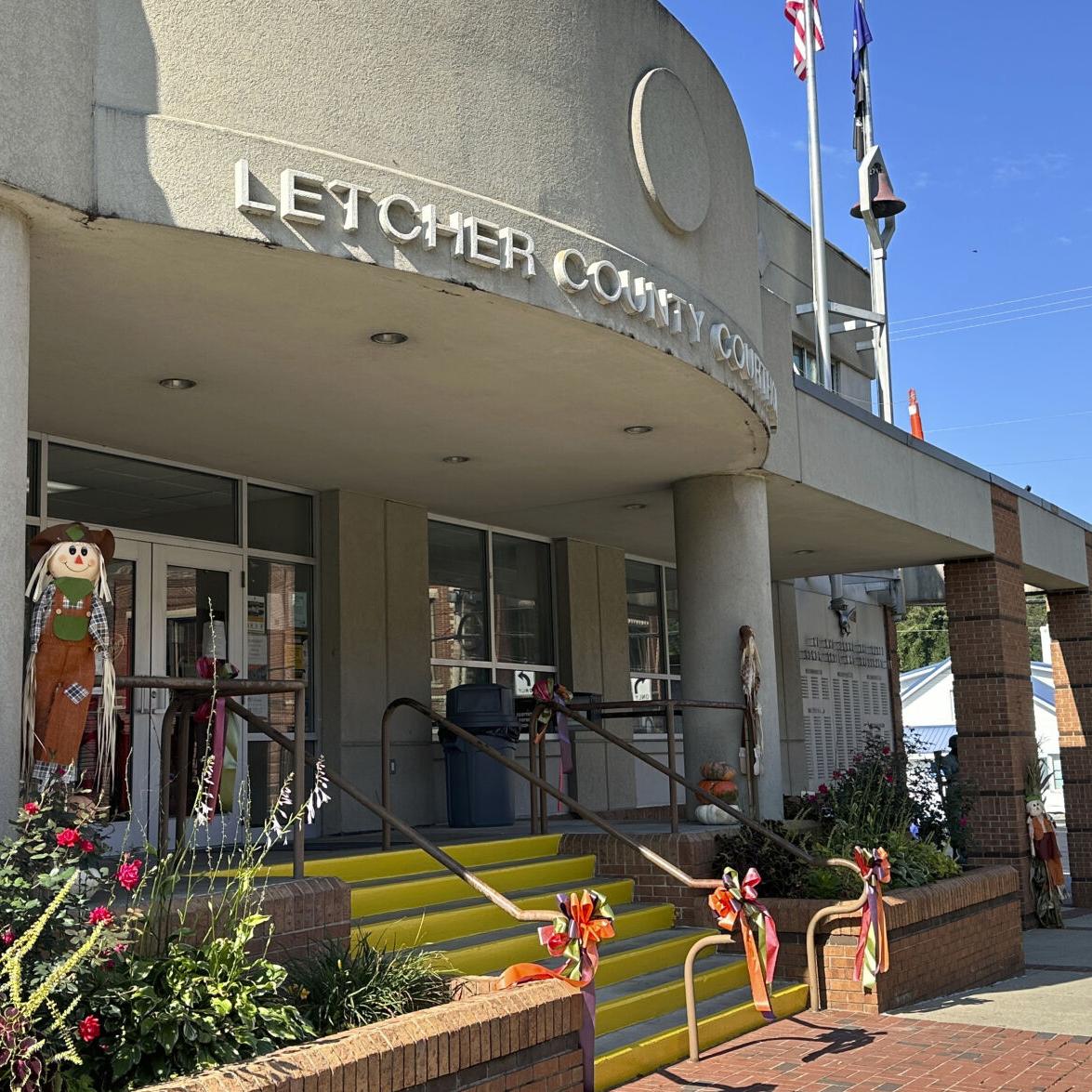 Courthouse Shooting Kentucky - exteriors the day after - 9-20-2024
